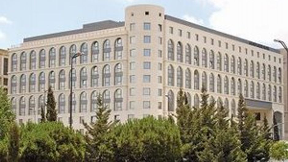 Grand Court Hotel Exterior