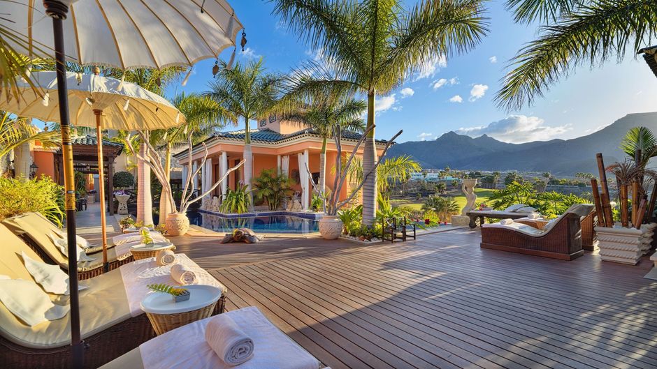 Royal Garden Villas & Spa Exterior