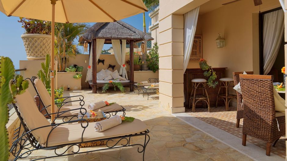 Royal Garden Villas & Spa Suite