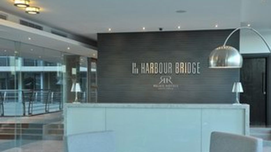 aha Harbour Bridge Hotel & Suites Lobby
