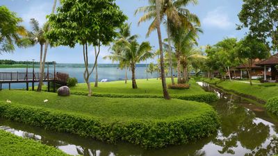Kumarakom Lake Resort