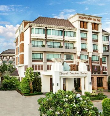 Royal Empire Hotel