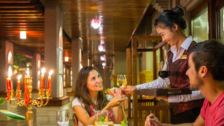 Royal Empire Hotel Restaurant