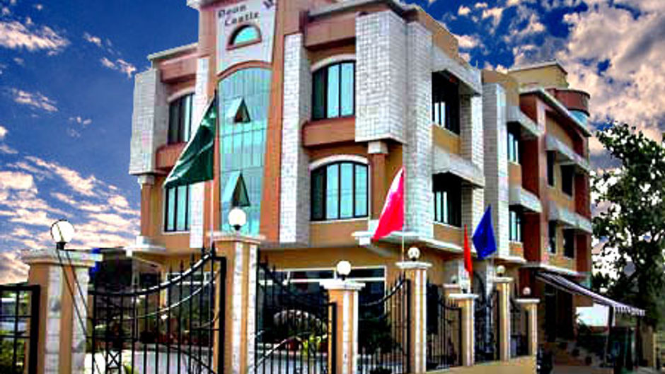 Hotel Doon Castle Exterior