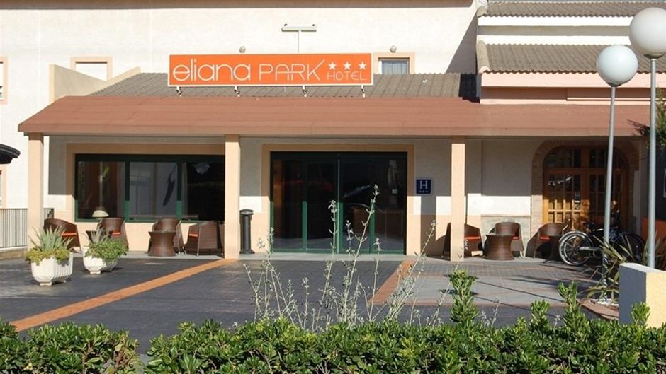 Hotel Eliana Park Exterior