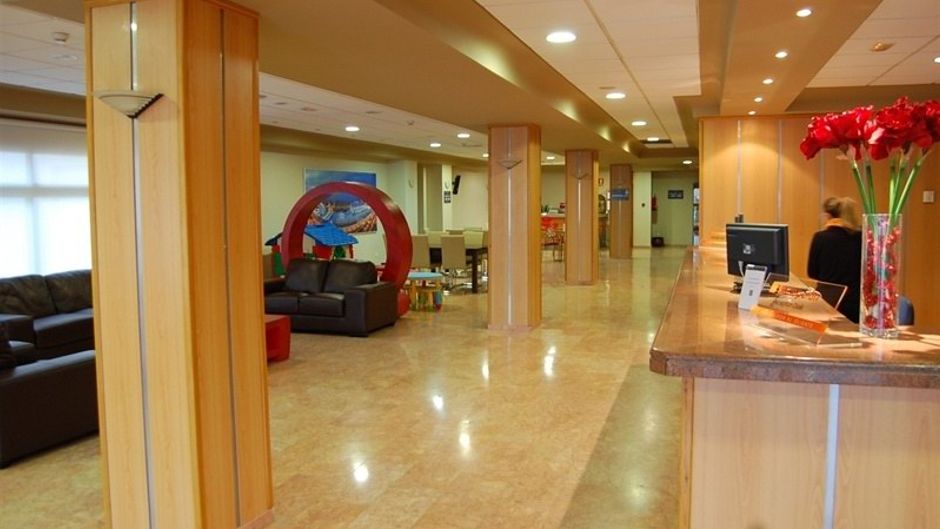 Hotel Eliana Park Lobby