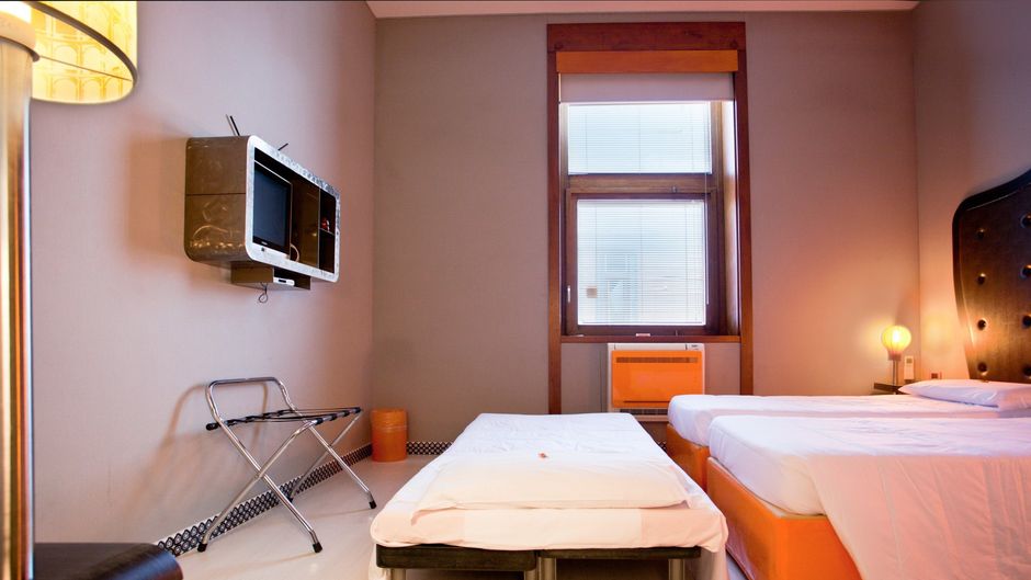 Orange Hotel Suite