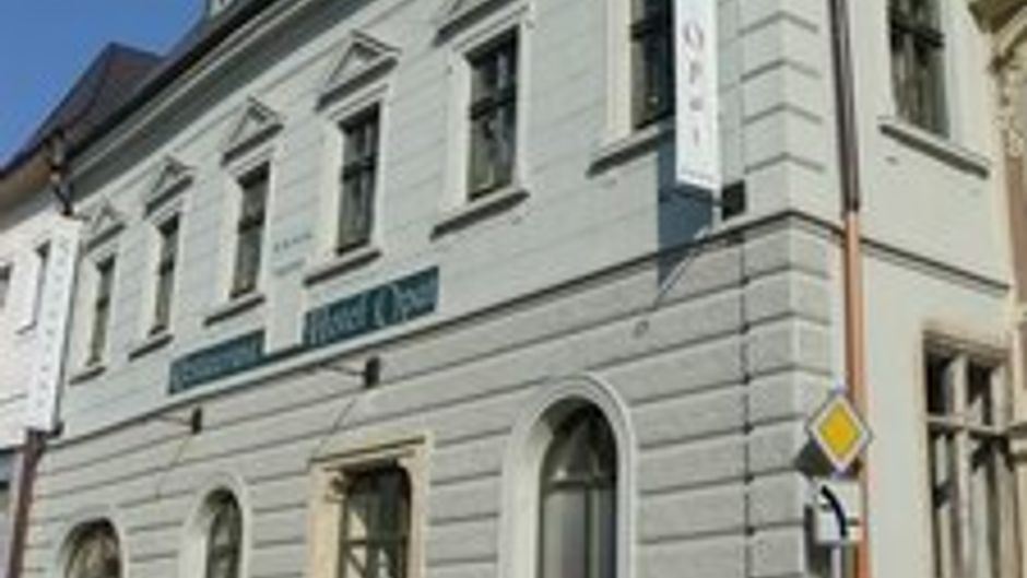 Hotel Opat Exterior