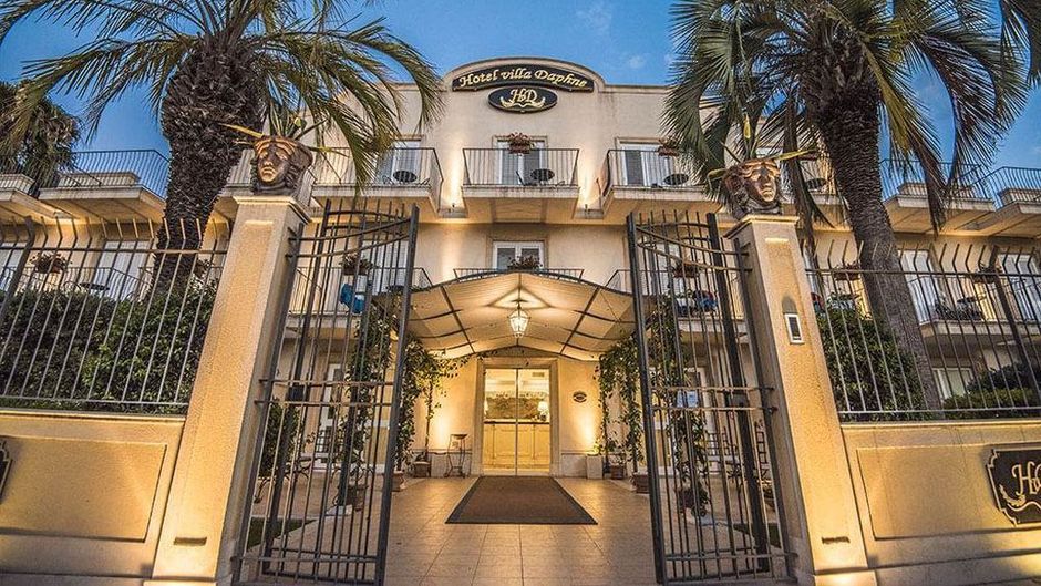 Hotel Villa Daphne Exterior