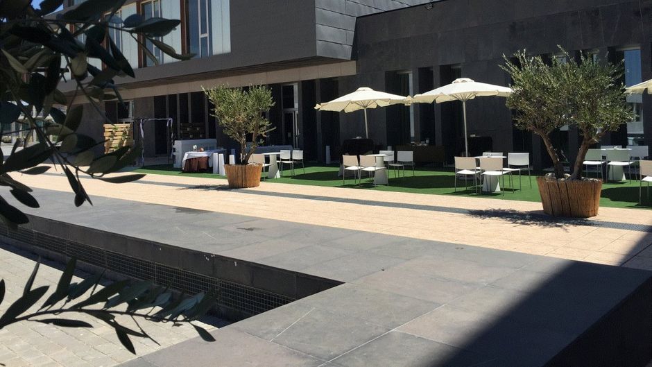 Diagonal Plaza Hotel Exterior