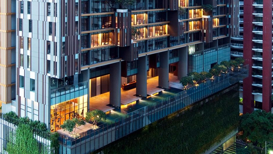 Hansar Bangkok Hotel Exterior