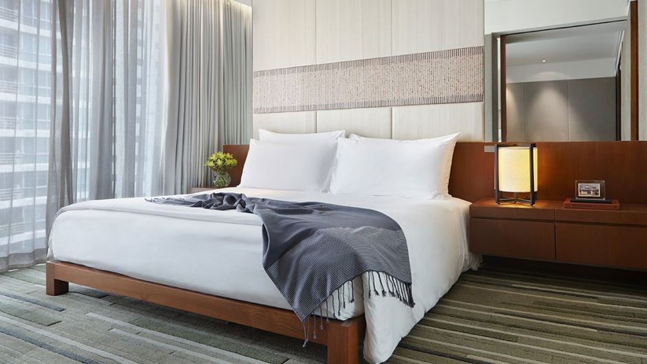Hansar Bangkok Hotel Room