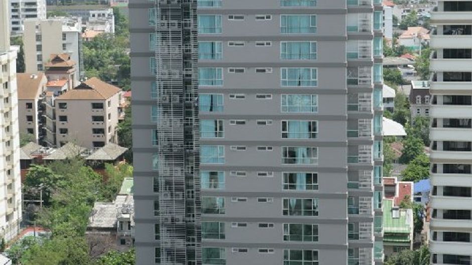 Adelphi Grande Bangkok Exterior