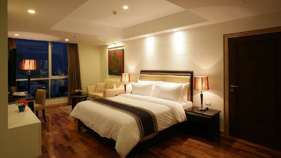 Adelphi Grande Bangkok Room