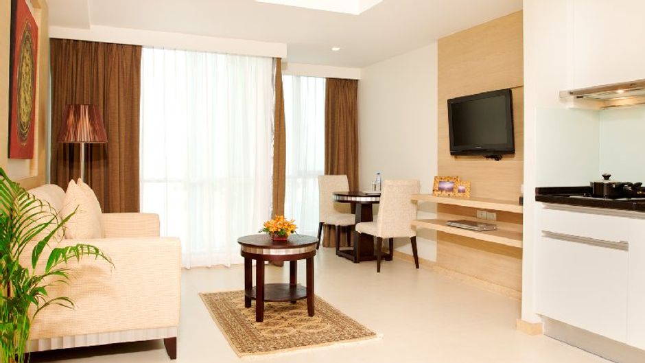 Adelphi Grande Bangkok Suite
