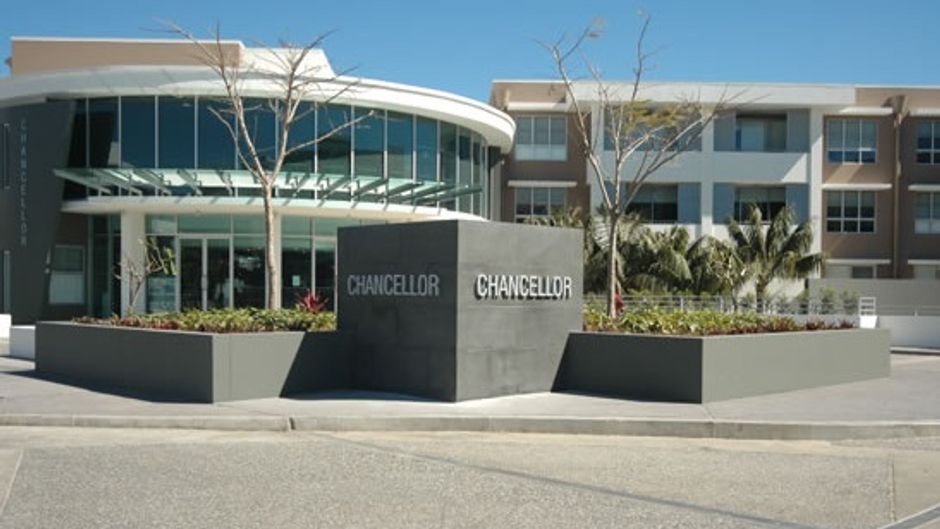 Chancellor Executive Apts-Varsity Lakes Exterior