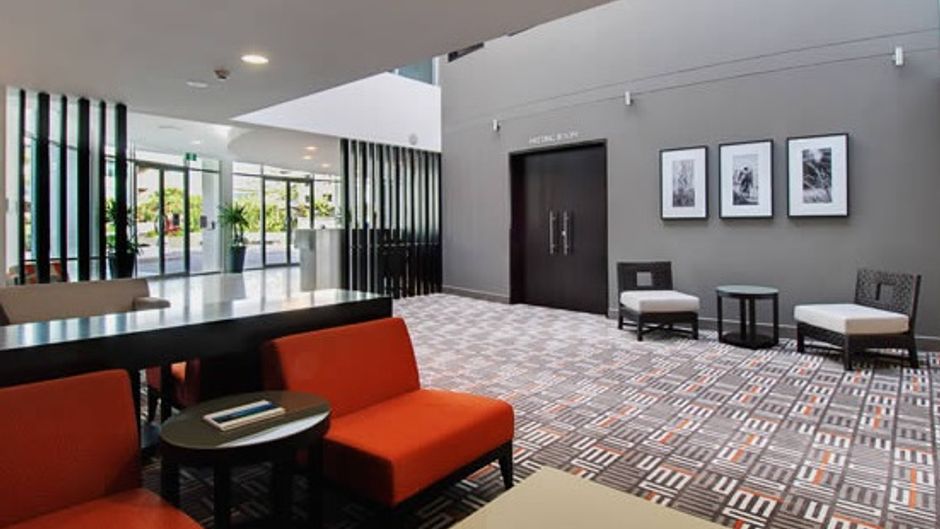 Chancellor Executive Apts-Varsity Lakes Lobby
