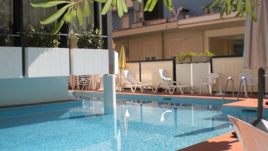 Hotel Grand Meeting Pool