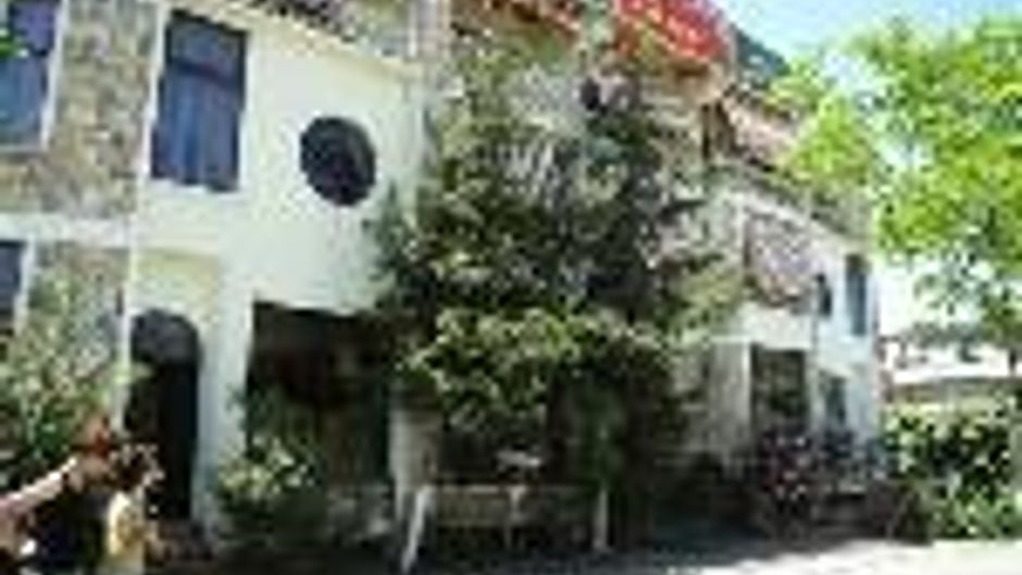 Hotel Baron Exterior