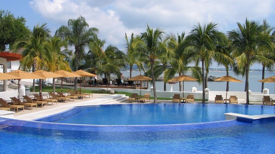 Vallarta Gardens Resort & Spa Pool