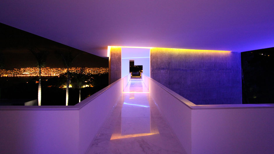Encanto Acapulco Lobby