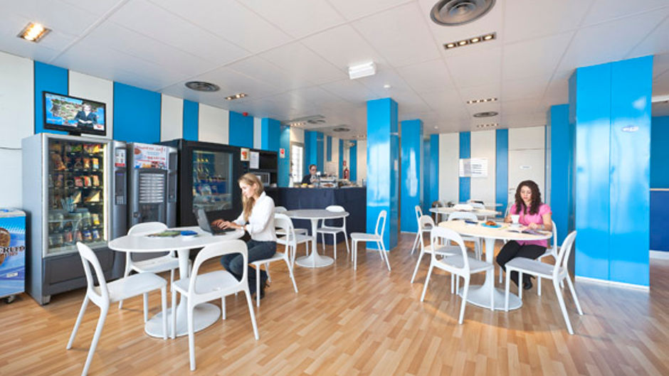 iSleep Hotel Lobby