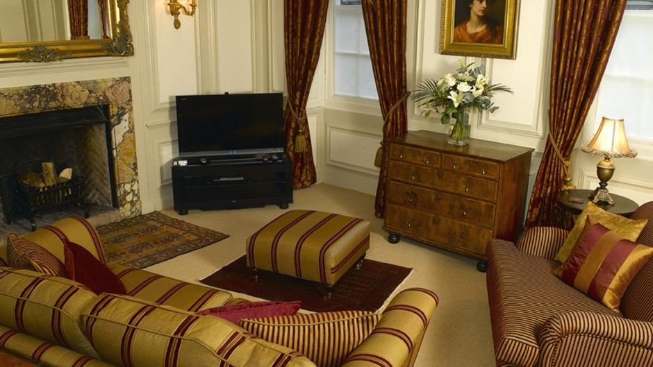 Hope House Hotel Lobby