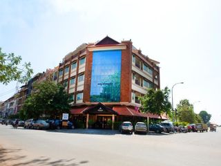 Almond Hotel Phnom Penh