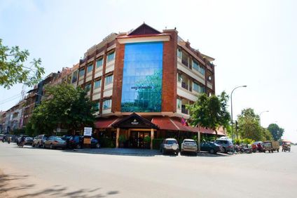 Almond Hotel Phnom Penh