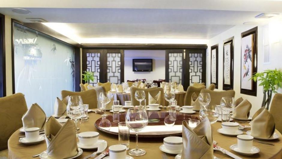Almond Hotel Phnom Penh Restaurant