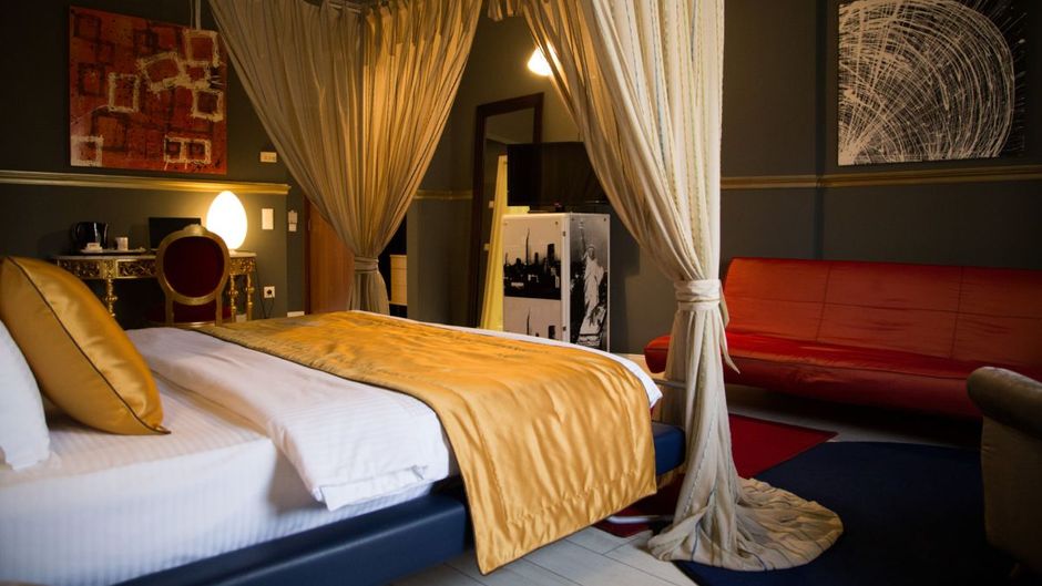 Diplomat Fashion Hotel Room