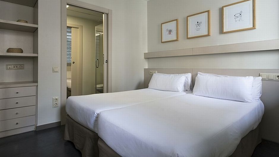 Aparthotel BCN Montjuic Room