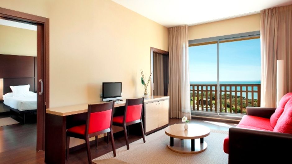 Hotel Ilunion Calas de Conil Suite