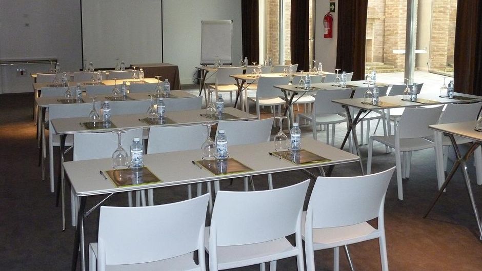 UR Palacio Avenida Meeting