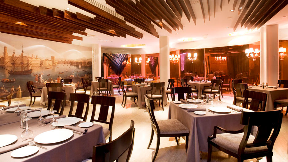 UR Palacio Avenida Restaurant
