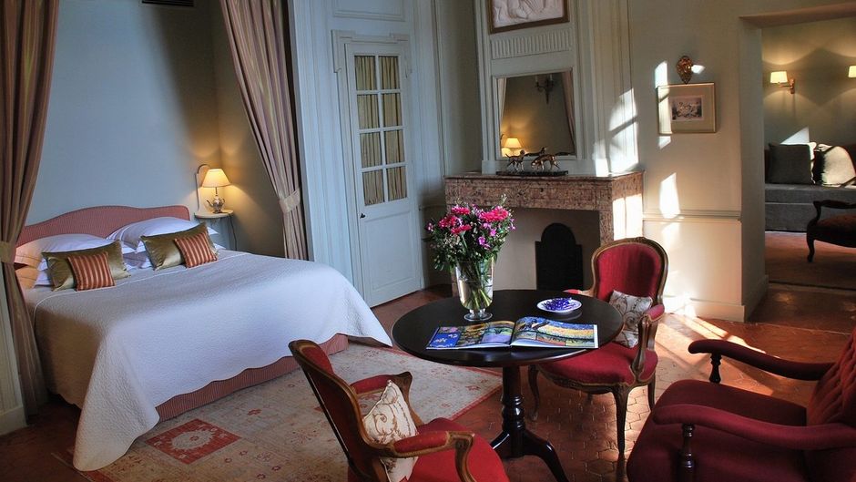 Chateau de Roussan Suite