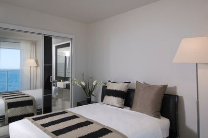 Island Suites Hotel
