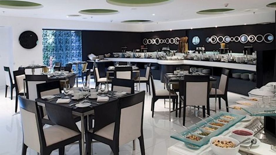 The Beatle Hotel Mumbai Restaurant