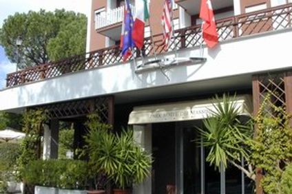 Massimi City Garden Hotel