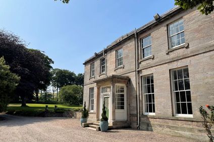 Marshall Meadows Manor House