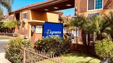 Express Inn & Suites Ontario