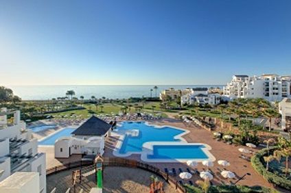 Fuerte Estepona Suites SPA