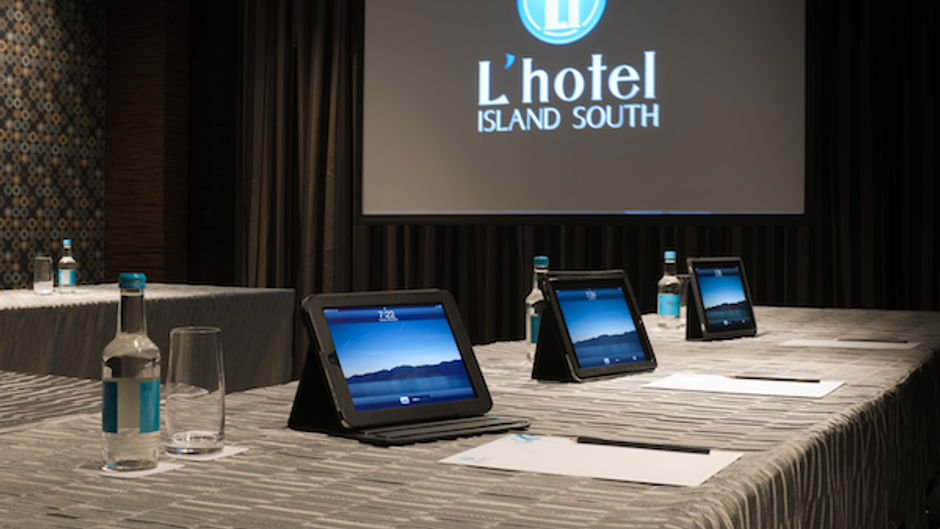 Nina Hotel Island South Meeting