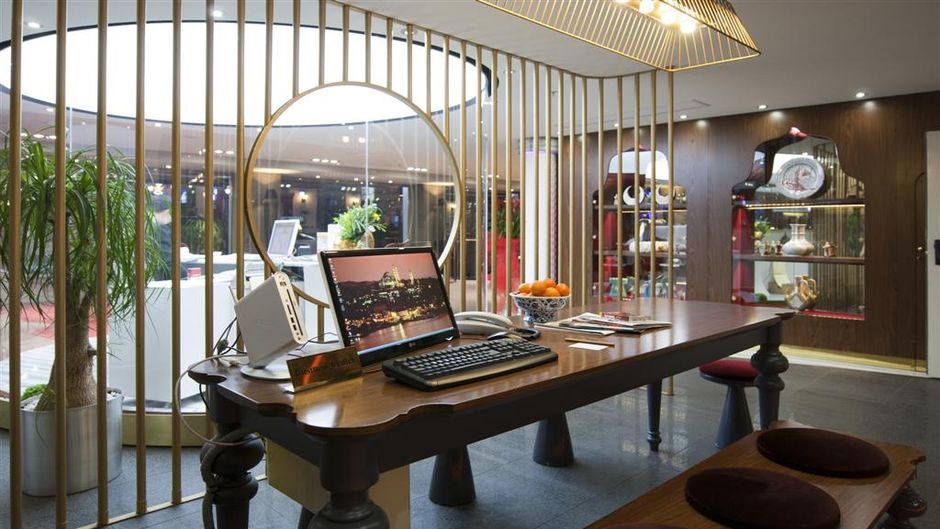 Sultania Hotel Business