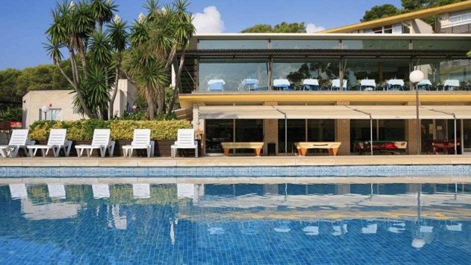 Aparthotel Comtat de Sant Jordi Pool