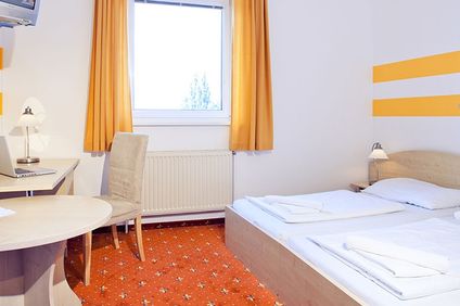 Lenas Donau Hotel