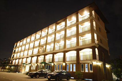 Sinsuvarn Airport Suite
