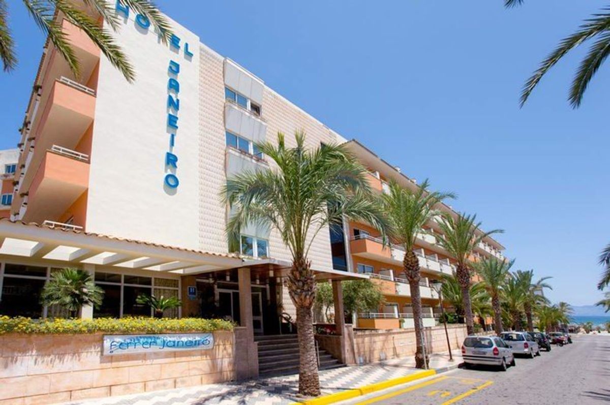 hotel janeiro mallorca can picafort