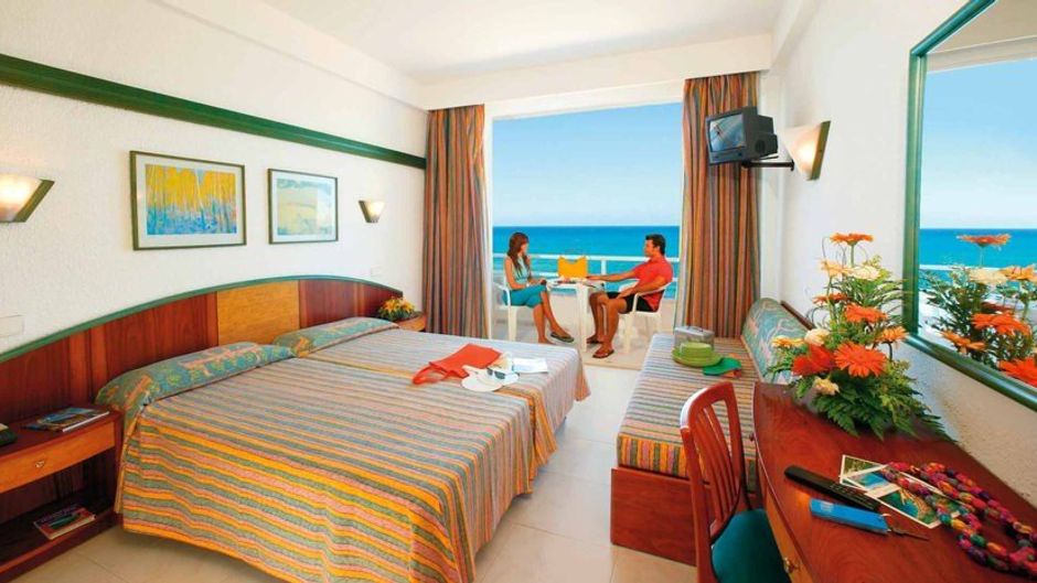 Caprice Concord Hotel & Spa Room