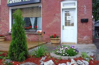 Barefoot Hostel